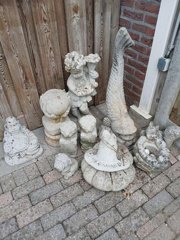 Betonnen decoratie beschikbaar voor biedingen