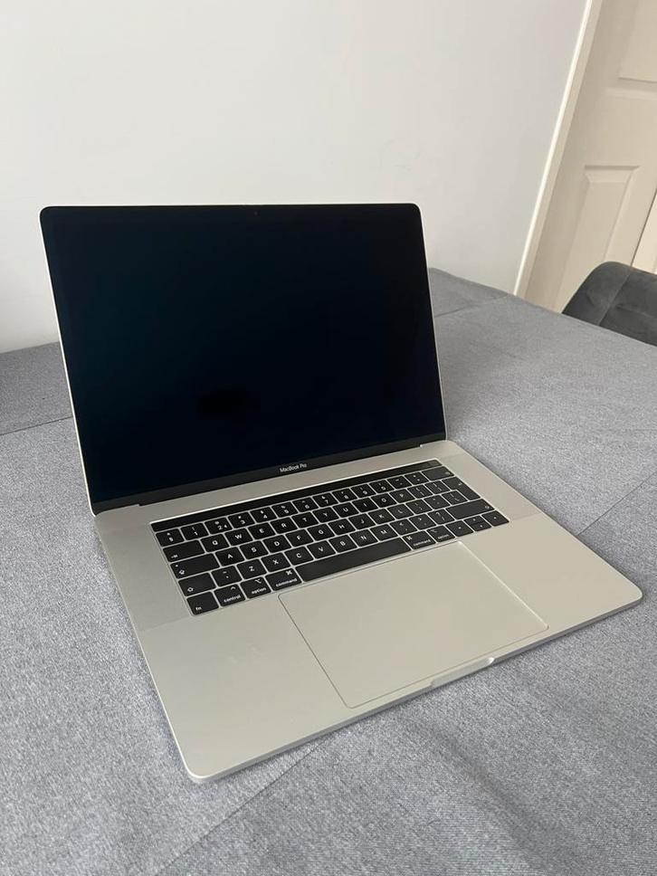 Macbook Pro 15 2018 i9 32GB 500GB SSD, Computers en Software, Apple Macbooks, Zo goed als nieuw, MacBook Pro, 15 inch, 2 tot 3 Ghz