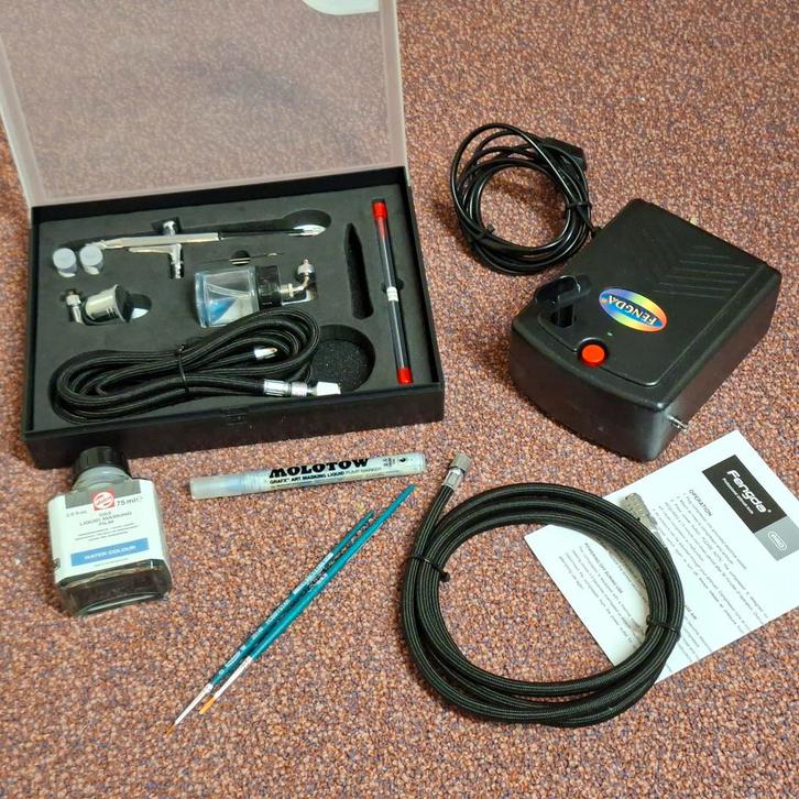 ✅️ Airbrush (dubbelwerkend) met compressor, Hobby en Vrije tijd, Modelbouw | Overige, Gebruikt, Ophalen of Verzenden