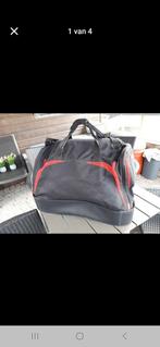 Grote Jako sporttas met schoenvak, Ophalen