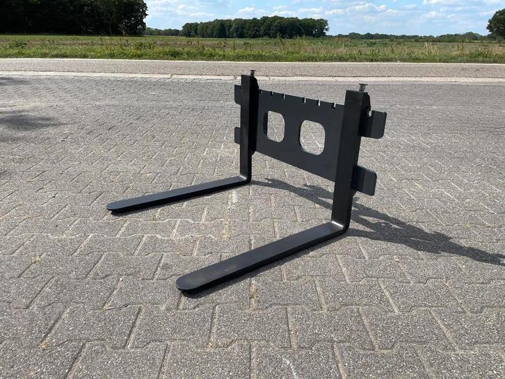 Avant weidemann giant palletvorken en diverse aanbouwdelen, Zakelijke goederen, Machines en Bouw | Heftrucks en Intern transport