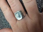 Oude ring 1945, Ophalen of Verzenden, Zo goed als nieuw, Dame, Zilver