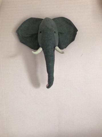 Olifantenkop (Child Wood) leuk op een junglekamer beschikbaar voor biedingen