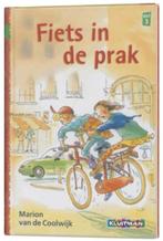 Fiets in de prak - Marion van de Coolwijk, Boeken, Kinderboeken | Jeugd | onder 10 jaar, Ophalen of Verzenden, Zo goed als nieuw