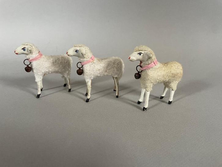 3 Antieke schapen uit het Ertsgebergte, vooroorlogs 7,5 hoog, Diversen, Kerst, Ophalen of Verzenden