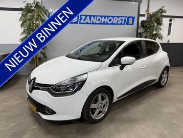 Renault Clio 0.9 TCe Expression (bj 2015) beschikbaar voor biedingen