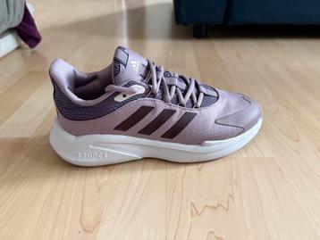 Adidas sneakers maat 39 1/3 Nieuwstaat!! beschikbaar voor biedingen