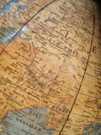 globe wereldbol jaren 60 van glas met lamp, Huis en Inrichting, Woonaccessoires | Wereldbollen, Ophalen of Verzenden, 'T Olde Gre-j