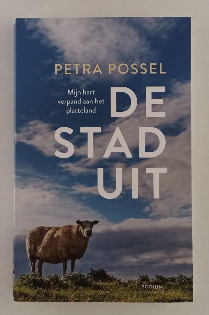 Possel, Petra - De stad uit / Mijn hart verpand aan het plat, Boeken, Essays, Columns en Interviews, Gelezen, Eén auteur, Verzenden