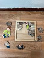 Houten Puzzel - Jongen met Konijn, Ophalen, 2 tot 4 jaar, Meer dan 50 stukjes, Zo goed als nieuw