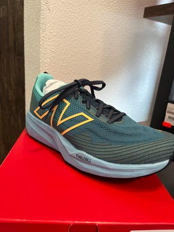 New Balance W FC Venym - Mt42,5 beschikbaar voor biedingen