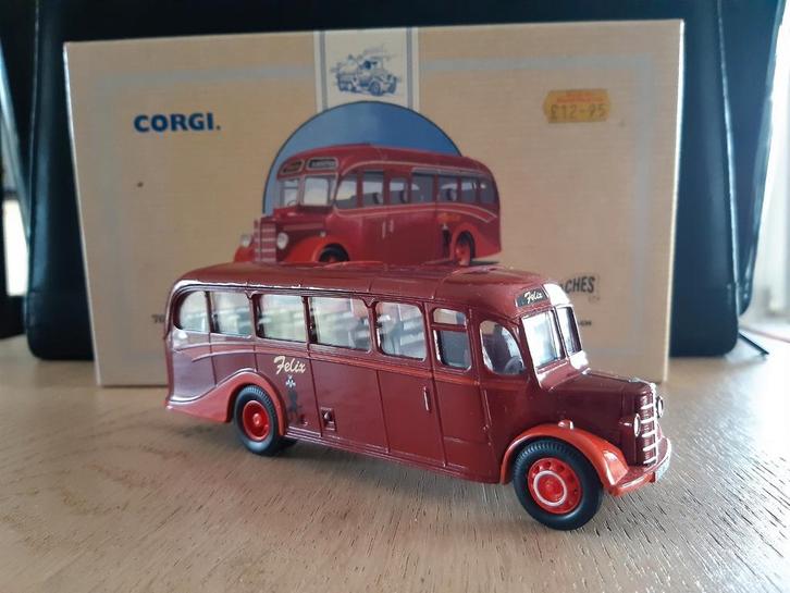 Corgi Classic 97195 Beford OB Coach Bus Felix, Hobby en Vrije tijd, Modelauto's | 1:50, Zo goed als nieuw, Auto, Corgi, Ophalen of Verzenden