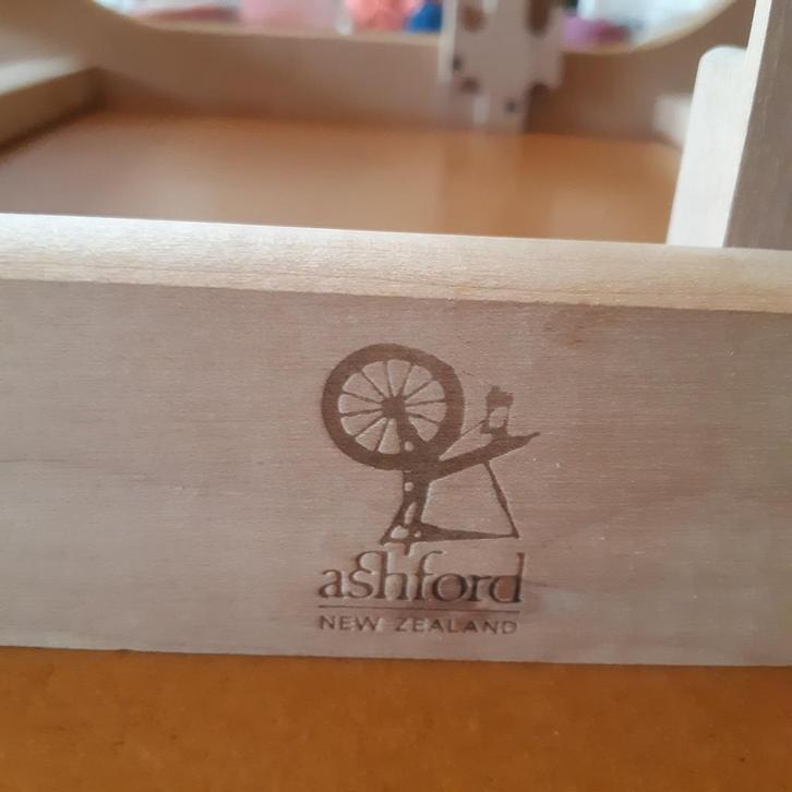 Ashford rigid heddle loom - weefgetouw met 2de hevel optie, Hobby en Vrije tijd, Knutselen, Zo goed als nieuw, Gereedschap of Toebehoren