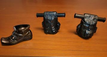 brons beeldje schoen rugzak sculptuur beeldjes kunst beschikbaar voor biedingen