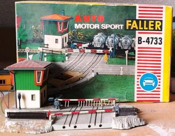 Faller AMS / Marklin spoorwegovergang B-4733 beschikbaar voor biedingen