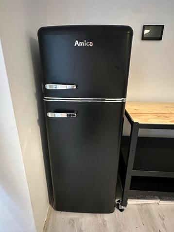 Amica Retro Koelkast met Vriesvak - Zo Goed Als Nieuw! beschikbaar voor biedingen