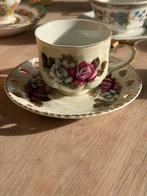 Vintage Kop en Schotel met Rozen, Huis en Inrichting, Keuken | Servies, Ophalen, Zo goed als nieuw, Overige stijlen, Kop(pen) en/of Schotel(s)