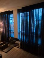 Zwarte jaloezieën met gordijnen, Huis en Inrichting, Stoffering | Gordijnen en Lamellen, Ophalen of Verzenden, Zo goed als nieuw