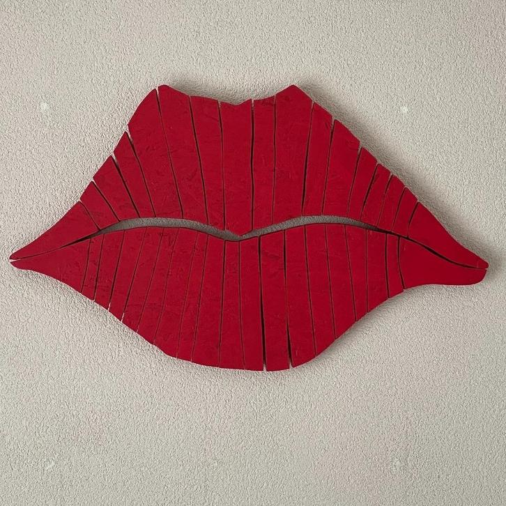 Voor de make-up liefhebber - decoratie Lippen/Mond van hout, Sieraden, Tassen en Uiterlijk, Uiterlijk | Cosmetica en Make-up, Nieuw