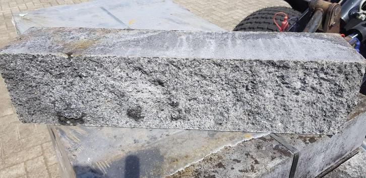 GIGA splitblokken Basalto gekarteld 60x12x15 te koop, Tuin en Terras, Tegels en Klinkers, Nieuw, Overige typen, Beton, Ophalen