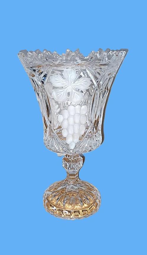 Vintage kristallen vaas met druiven bewerkt, Antiek en Kunst, Antiek | Glas en Kristal, Ophalen of Verzenden