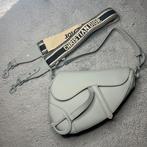 Dior saddle bag ultra matte grey nieuw, Sieraden, Tassen en Uiterlijk, Tassen | Damestassen, Nieuw, Handtas, Grijs, Ophalen of Verzenden