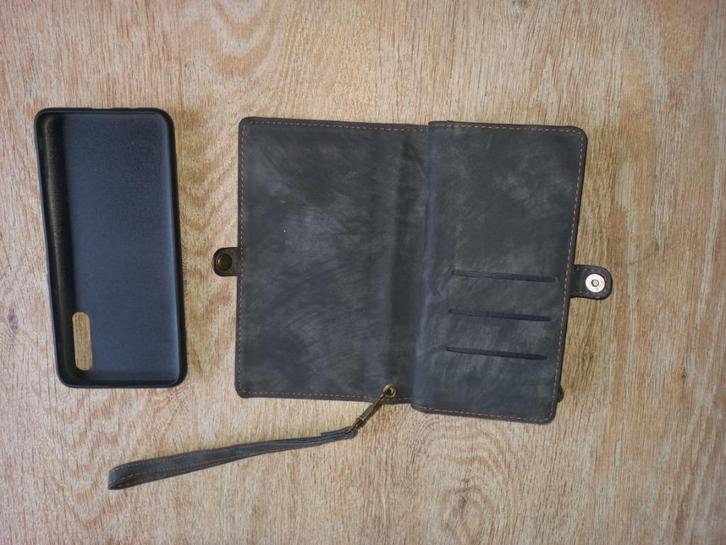 Mooi nieuw leren telefoonhoesje te koop voor Samsung A50, Telecommunicatie, Mobiele telefoons | Hoesjes en Frontjes | Samsung