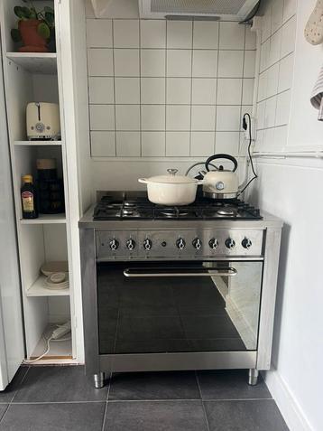 Gasfornuis 90cm met oven beschikbaar voor biedingen