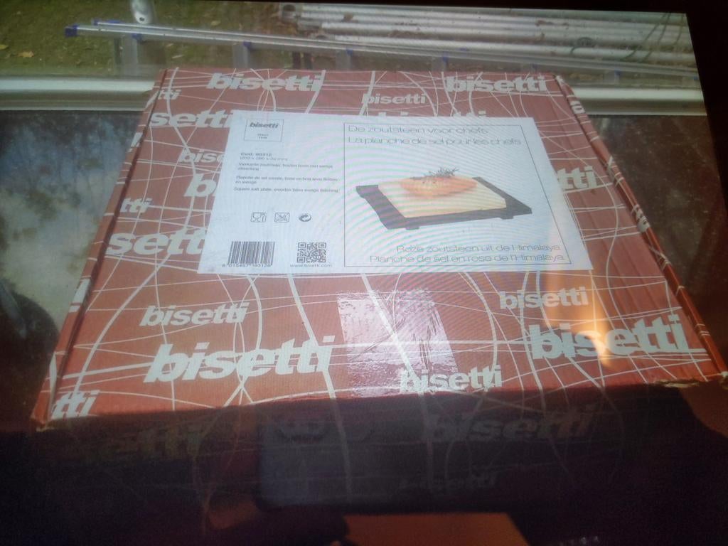 Bisetti zoutsteen in houten basis., Ophalen of Verzenden