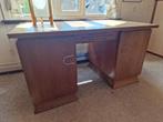 Antiek houten bureau met 2 kasten, Ophalen