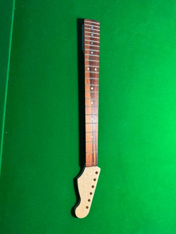 Stratocaster neck canary beschikbaar voor biedingen