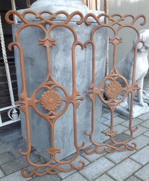 Deurroosters gietijzer toss 80/33,5 in twee kleuren., Antiek en Kunst, Curiosa en Brocante, Ophalen of Verzenden