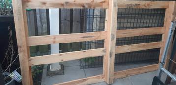 Houten pallet beschikbaar voor biedingen