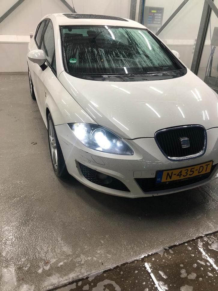 Seat Leon 1.4 TSI 125pk pano, Auto's, Seat, Particulier, Leon, Benzine, B, Hatchback, Handgeschakeld, Geïmporteerd, Wit, Voorwielaandrijving