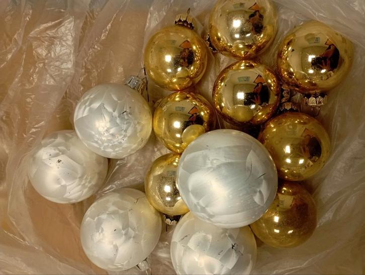 Gezocht gratis kerstballen voor dagbesteding., Diversen, Kerst, Gebruikt, Ophalen