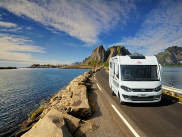 Te huur prachtige complete luxe CAMPER Euro6 van particulier, Caravans en Kamperen, Verhuur