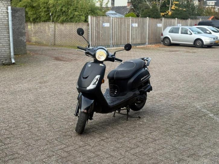 SYM Fiddle 2 1-cilinder, 4-takt, luchtgekoeld Mat zwart 2019, Fietsen en Brommers, Snorfietsen en Snorscooters, Gebruikt, SYM