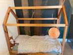 2x peuter huisjes grondbed 70x140 (montessori, tweeling), Kinderen en Baby's, Kinderkamer | Bedden, Ophalen, Gebruikt, 70 tot 85 cm