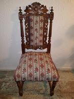Oude antieke stoel / kasteelstoel / houtsnijwerk, Antiek en Kunst, Antiek | Meubels | Stoelen en Banken, Ophalen