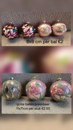 Partij kerstballen 88 stuks en piek compleet kerst pakket, Ophalen, Zo goed als nieuw