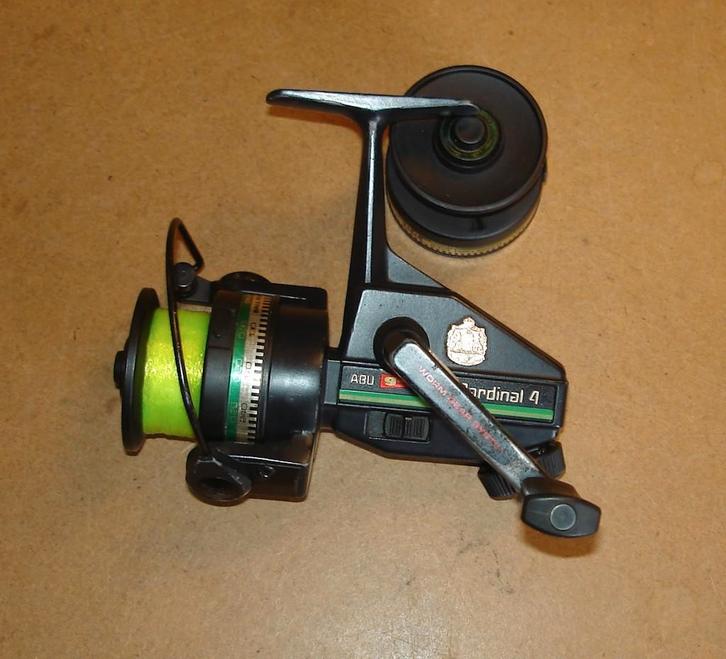 Vintage molen ABU C4 cardinal + spoeltje, Watersport en Boten, Hengelsport | Algemeen, Gebruikt, Molen, Ophalen