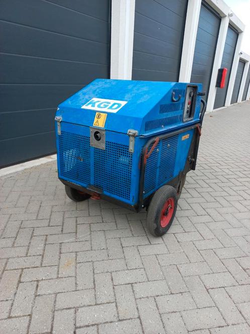 Diesel hogedruk unit heet water 200bar, Tuin en Terras, Hogedrukreinigers, Zo goed als nieuw, Benzine, Ophalen