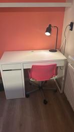 Ikea bureau, Huis en Inrichting, Ophalen, Zo goed als nieuw