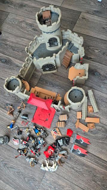 Playmobil kasteel beschikbaar voor biedingen