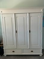Brocante kledingkast wit h 190 x b 160 cm, Antiek en Kunst, Antiek | Meubels | Kasten, Ophalen