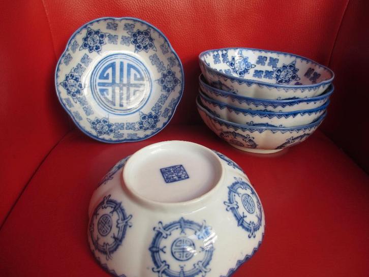 6x mooie Chinees porceleinen schaaltjes 6,2cm x 5,2cm hoog, Antiek en Kunst, Antiek | Porselein, Ophalen of Verzenden