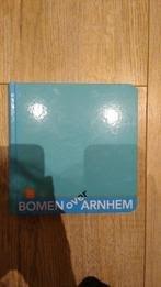 Bomen over Arnhem - Stichting Bezoekerscentrum Sonsbeek, Ophalen of Verzenden, Zo goed als nieuw, Bloemen, Planten en Bomen