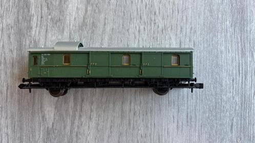 Set van 2 Minitrix N-spoor bagage- en goederenwagon, Hobby en Vrije tijd, Modeltreinen | N-Spoor, Gebruikt, Wagon, Gelijkstroom