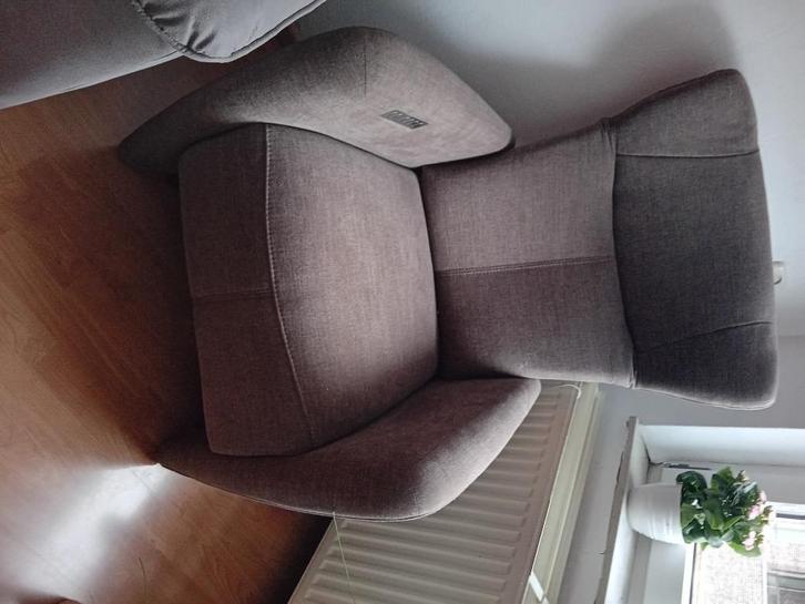 Mooie electrische stoel, Huis en Inrichting, Stoelen, Zo goed als nieuw, Eén, Stof, Bruin, Ophalen
