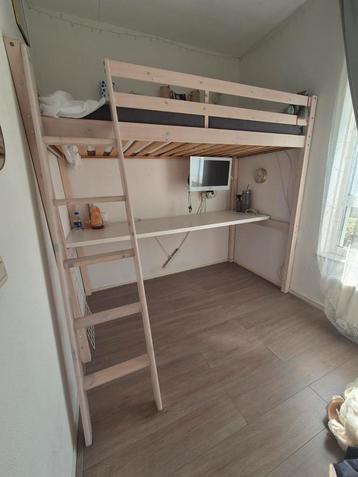 MOET WEG zeer nette, stevige hoogslaper incl.matras 90x190  beschikbaar voor biedingen